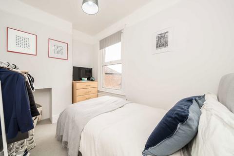 2 bedroom flat for sale, Alexandra Road, London SW19