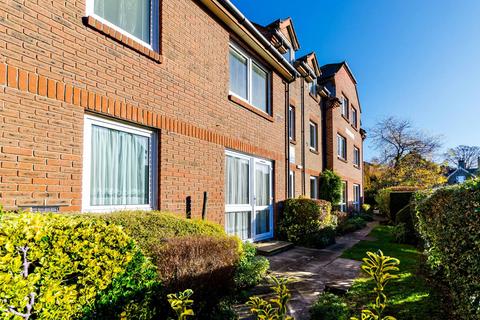 undefined, York Road, Guildford, GU1