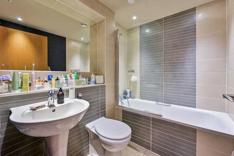 1 bedroom flat for sale, Westminster Bridge Road, Southwark, London, SE1