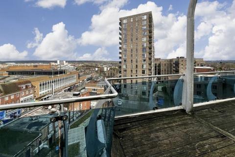 2 bedroom apartment to rent, Lyon Road, Harrow