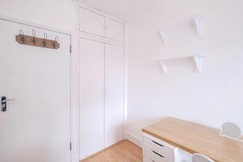 3 bedroom flat to rent, Camden, London