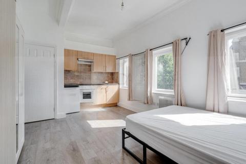 1 bedroom flat to rent, Acton, London