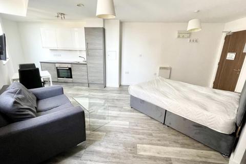 Studio to rent, Mount View Rd, Hornsey