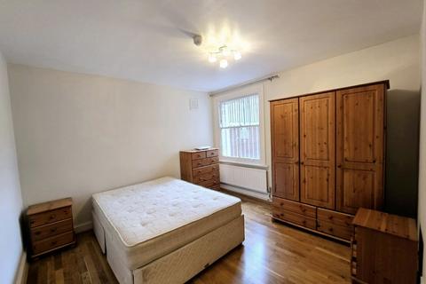 undefined, Balham, London