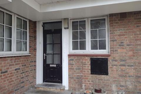 4 bedroom apartment to rent, Chalk Farm, London