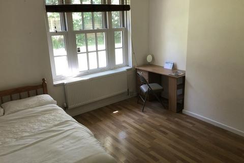 4 bedroom apartment to rent, Chalk Farm, London