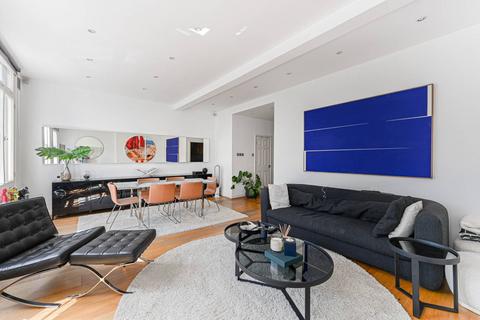 2 bedroom flat for sale, Queens Gate, South Kensington, London, SW7