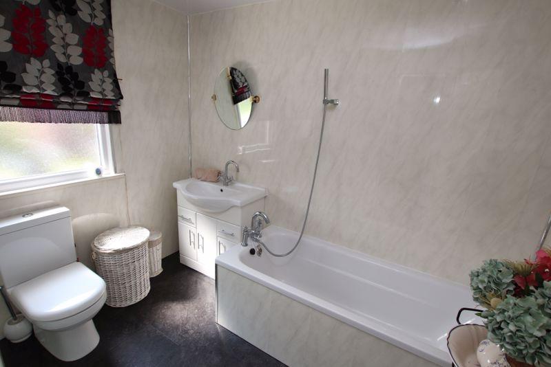 Bathroom photo 1