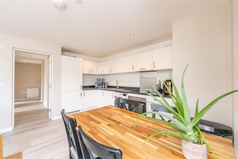 Flat 12, 25 Kingsburgh Crescent, Edinburgh, EH5 1RU