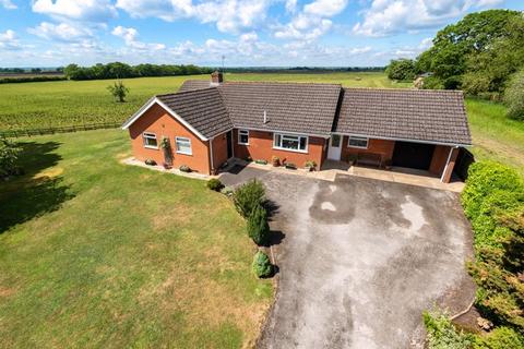 3 bedroom detached bungalow for sale, Wylam Cottage, Station Road, Stixwould