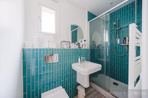 1 bedroom flat for sale, Kingsgate Road, West Hampstead, London NW6