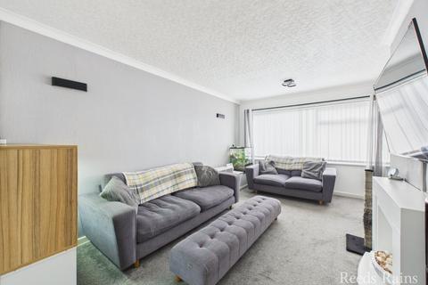 13 Leonard Close, Paull, Hull, HU12 8AH