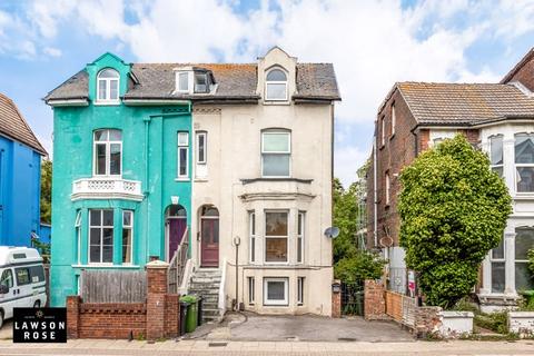 1 bedroom flat for sale, 55 Waverley Road, Southsea