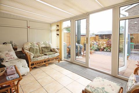 4 Appletree Close, Calmore, Southampton, SO40 2UX
