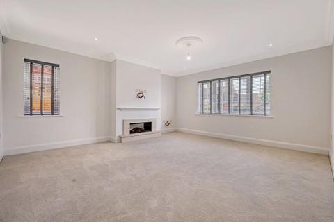 4 bedroom detached house for sale, Kingsley Road, Hutton, Brentwood CM13