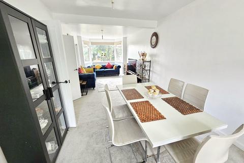 3 bedroom semi-detached house for sale, Elizabeth Road, Sutton Coldfield, B23 5AT
