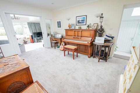 undefined, Karen Close, Backwell BS48