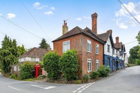 3 bedroom semi-detached house for sale, Bull Road, West Malling ME19
