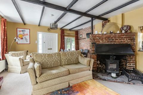 3 bedroom semi-detached house for sale, Bull Road, West Malling ME19
