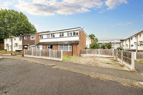 98 Lincoln Road, Basildon, SS14 3RA