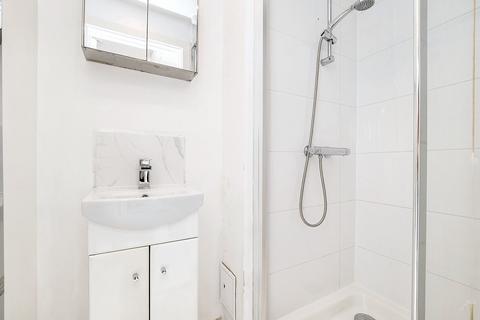98 Lincoln Road, Basildon, SS14 3RA