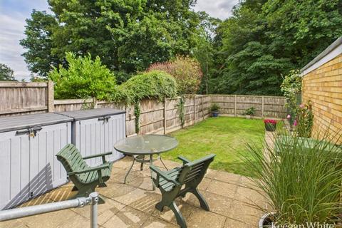 3 bedroom semi-detached house for sale, Cedar Avenue - No Onward Chain