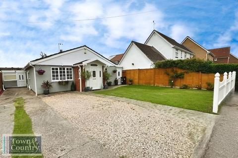 3 bedroom detached bungalow for sale, Church Road, Thorrington, CO7