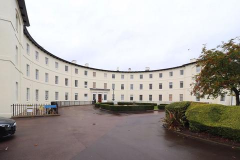 1 bedroom apartment for sale, The Crescent, Gloucester
