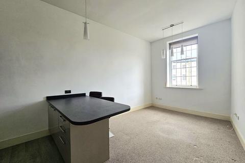 1 bedroom apartment for sale, The Crescent, Gloucester