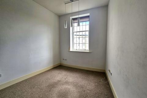 undefined, The Crescent, Gloucester, GL1