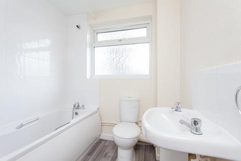 1 bedroom flat to rent, Victoria Road