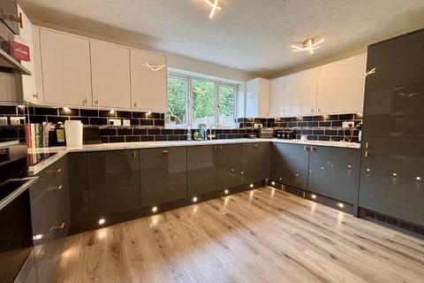 undefined, Middle Greeve, Wootton Fields, Northampton NN4