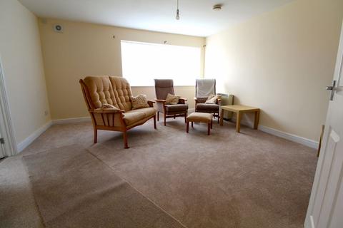 2 bedroom ground floor flat for sale, Cedar Close, Patchway