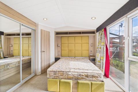 2 bedroom property for sale, Knight Road, Rochester