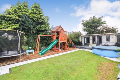 51 Brookfield Road, Bedford, MK41 9LJ