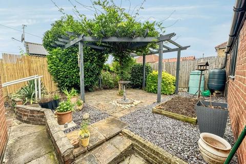 2 bedroom bungalow for sale, Ashleigh Avenue, Pontefract WF8
