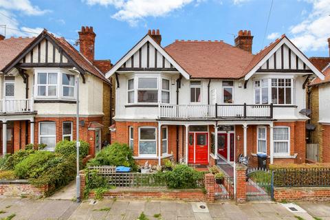 2 bedroom maisonette for sale, Crawford Gardens, Margate, Kent