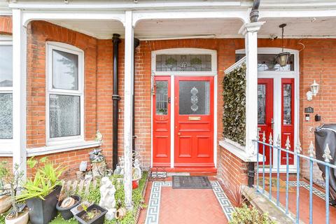 2 bedroom maisonette for sale, Crawford Gardens, Margate, Kent