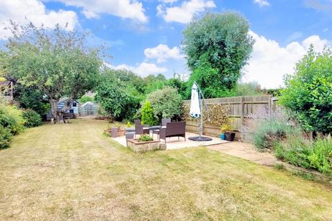 4 bedroom semi-detached house for sale, Northampton Road, Earls Barton, Northamptonshire NN6