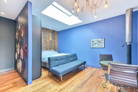 Studio for sale, Lancaster Road, Ladbroke Grove, London, W11