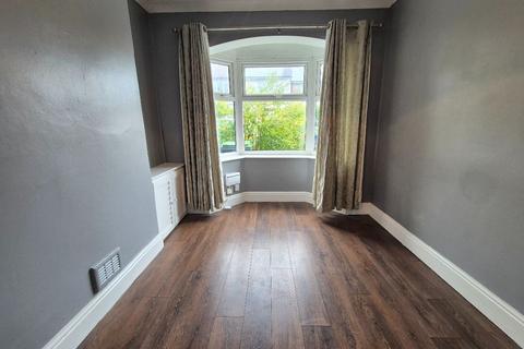 2 bedroom terraced house to rent, Merrivale Road, Smethwick