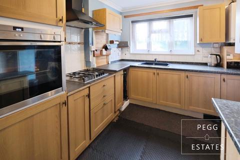 2 bedroom flat for sale, Clennon Court, Torquay