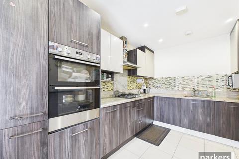 undefined, Repton Crescent, Reading RG6