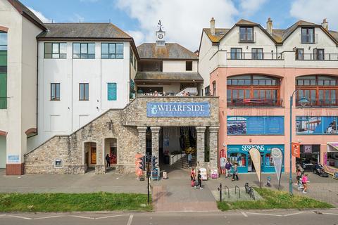 Retail property (high street) to rent, Wharf Rd Penzance TR18 2GA