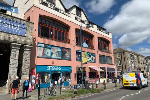 Retail property (high street) to rent, Wharf Rd Penzance TR18 2GA