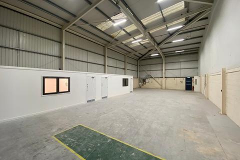 Warehouse to rent, 5-8 Handlemaker Rd Frome BA11 4RW