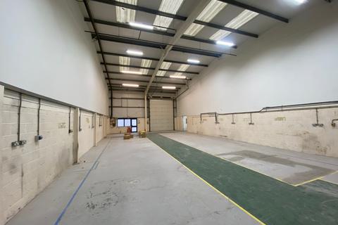 Warehouse to rent, 5-8 Handlemaker Rd Frome BA11 4RW