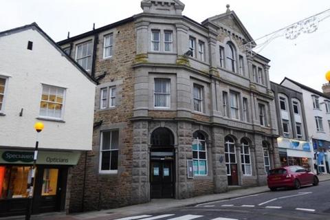 Retail property (high street) to rent, 113 Market Jew St Penzance TR18 2LB