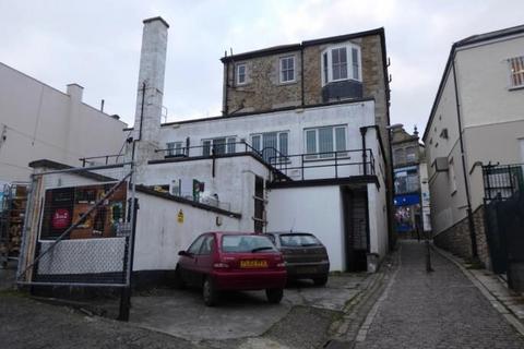 Retail property (high street) to rent, 113 Market Jew St Penzance TR18 2LB