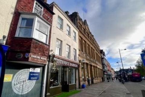 Pub for sale, 36 Blue Boar Row Salisbury SP1 1DA